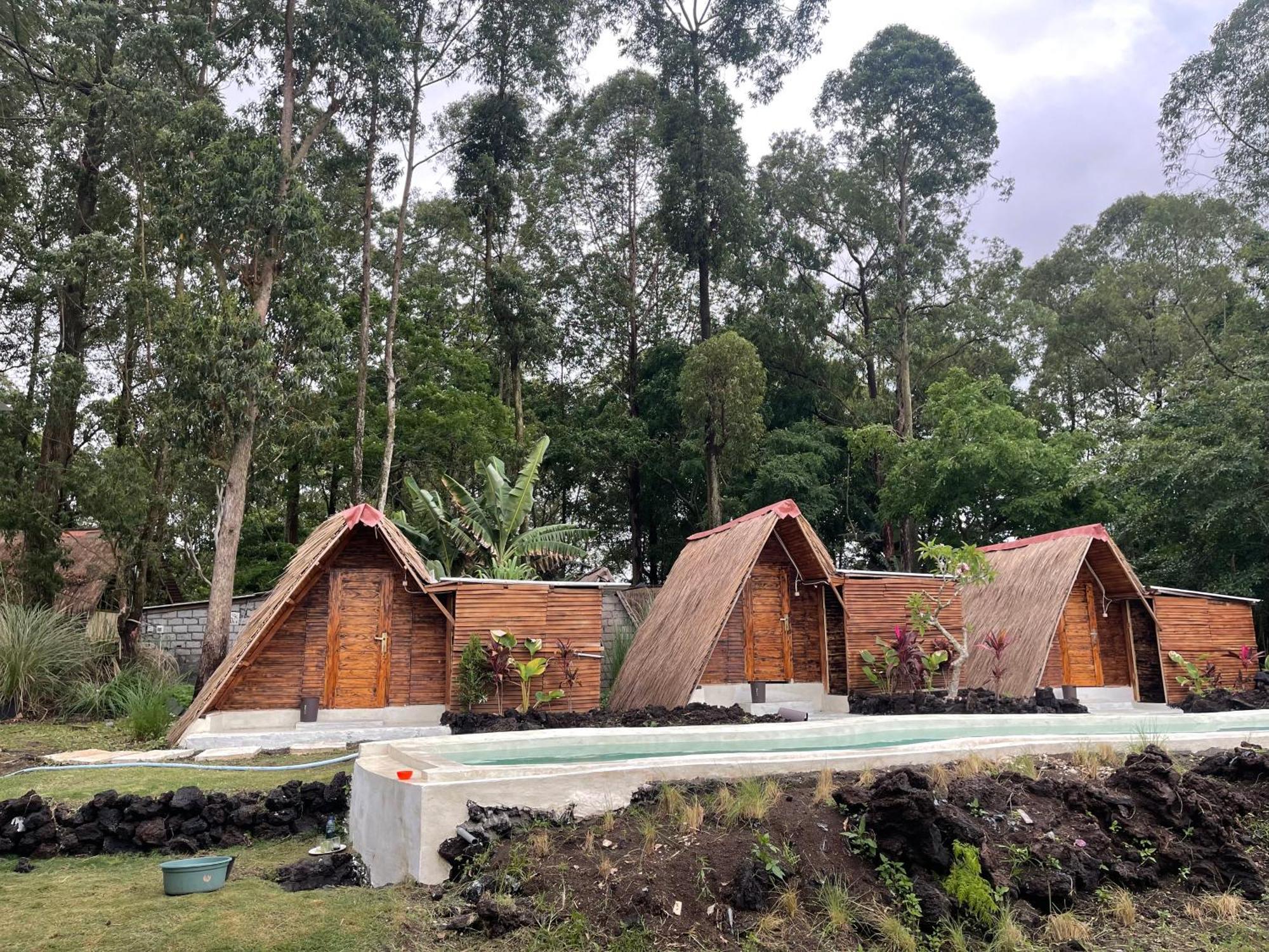 Triangular House And Hot Spring * Kubupenlokan