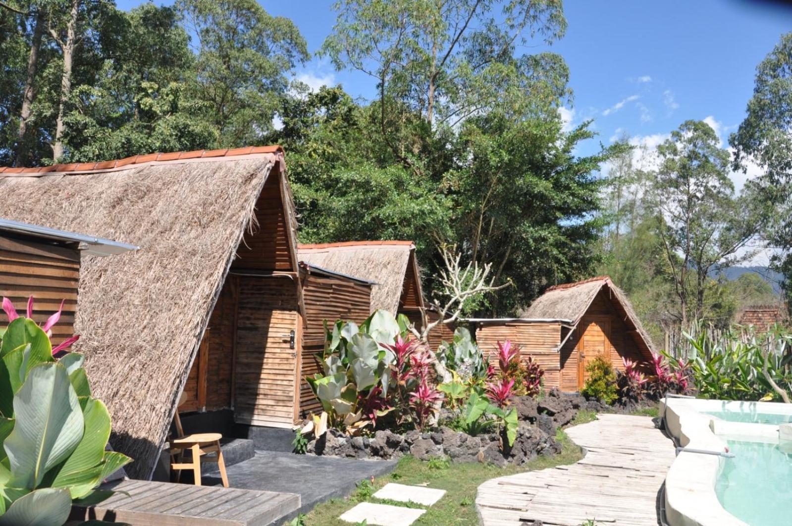 Triangular House And Hot Spring Gasthuis *